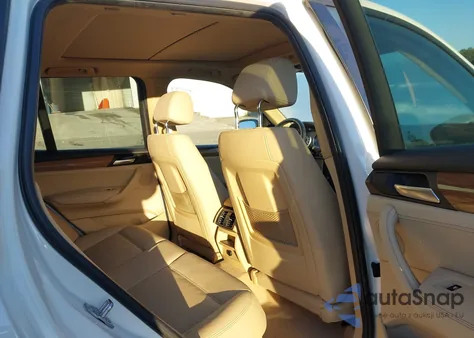 2013 BMW X3 xDrive28I z USA, uszkodzony, nr VIN 5UXWX9C50D0A29054